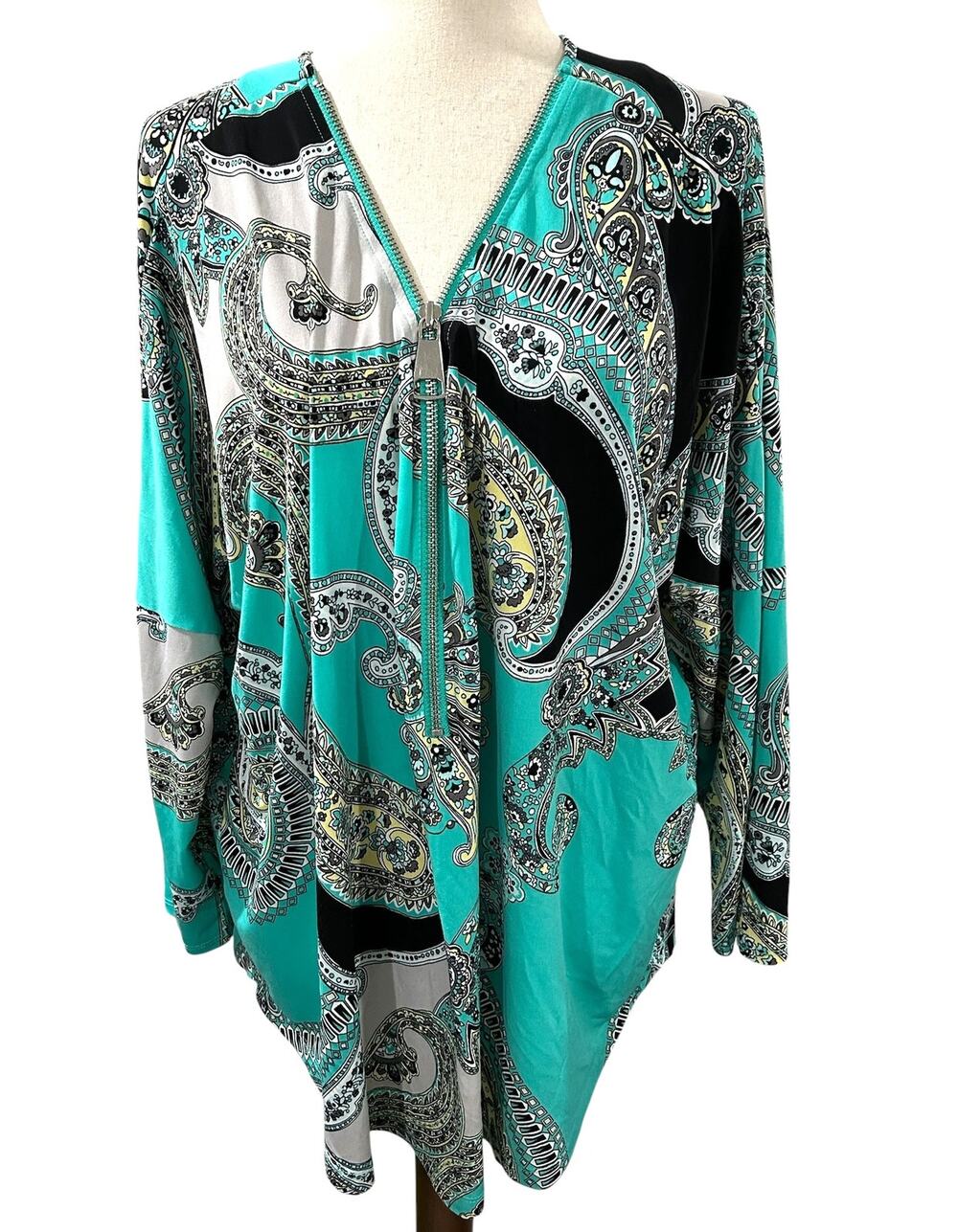 Alfani Woman Zip Front Neck Printed Teal and Black Paisley Blouse Plus Size 2X